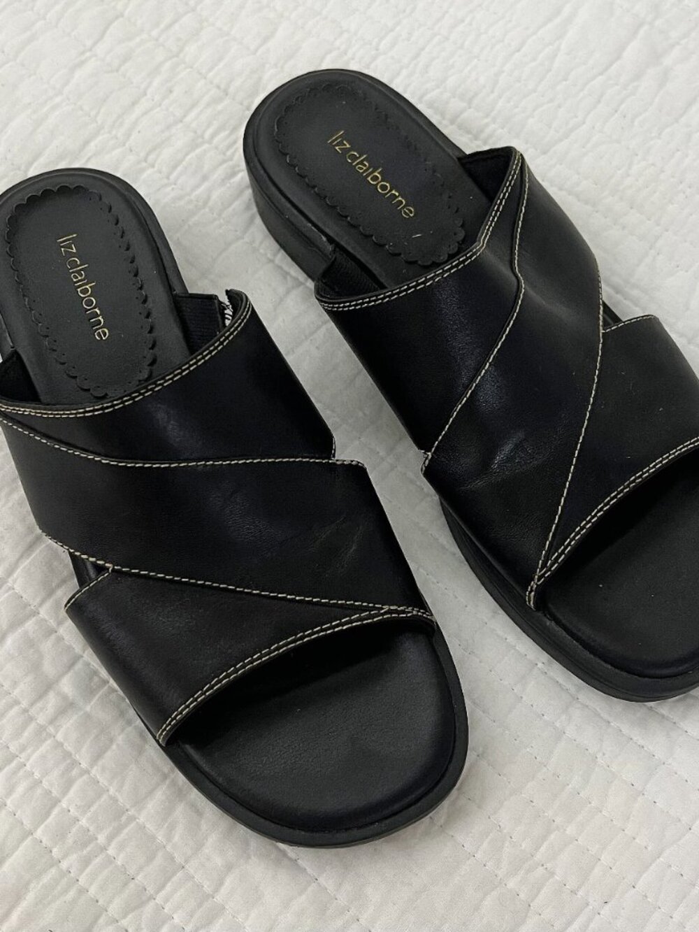 Vintage Y2K Liz Claiborne Black Leather Sandals Women's Size 8 DAMAGED
